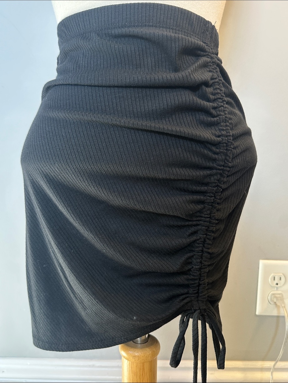 Fitted Black Ribbed Skirt Forever 21